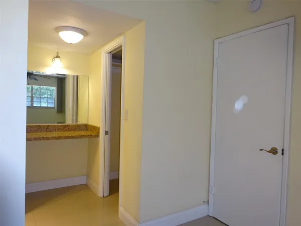 $1,950 | 2801 North Palm Aire Drive, Unit 308, Pompano Beach, FL 33069