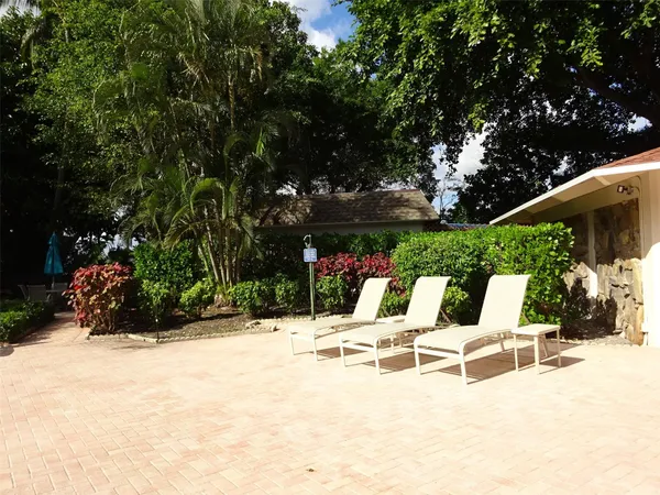 $1,950 | 2801 North Palm Aire Drive, Unit 308, Pompano Beach, FL 33069