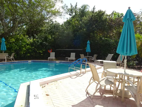 $1,950 | 2801 North Palm Aire Drive, Unit 308, Pompano Beach, FL 33069