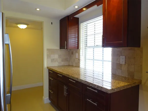 $1,950 | 2801 North Palm Aire Drive, Unit 308, Pompano Beach, FL 33069