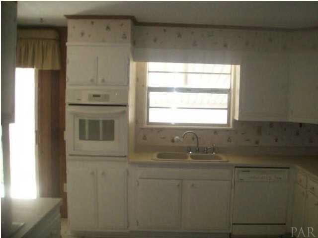 7355 Beulah Road Pensacola, FL 32526 - Photo 3 of 13 Kitchen view 1