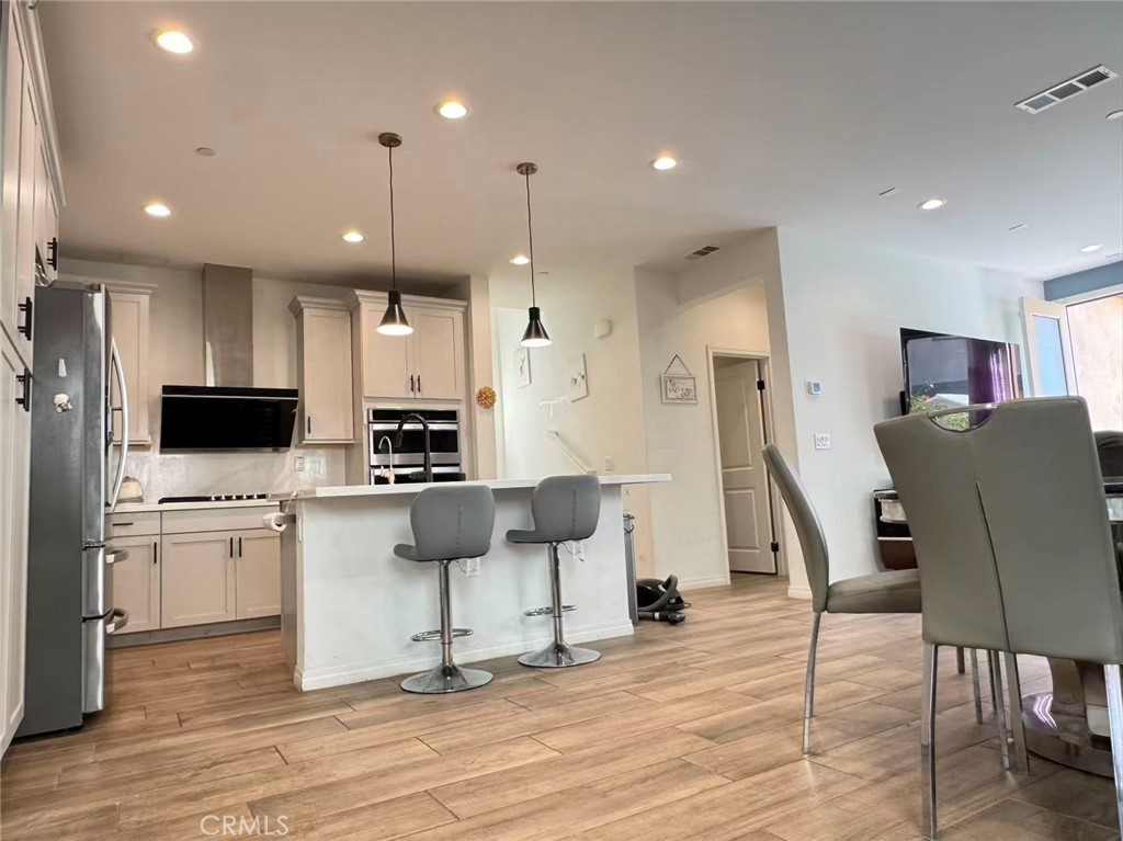 7579 Botany Street Chino, CA 91708 - Photo 4 of 28