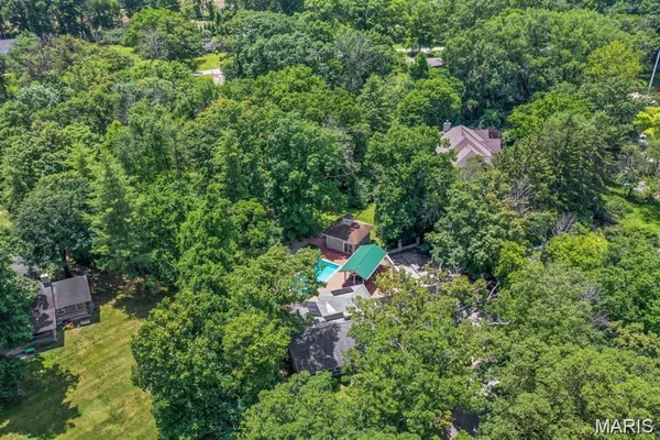 $675,000 | 8 Balcon Estates, Creve Coeur, MO 63141