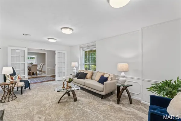 $675,000 | 8 Balcon Estates, Creve Coeur, MO 63141
