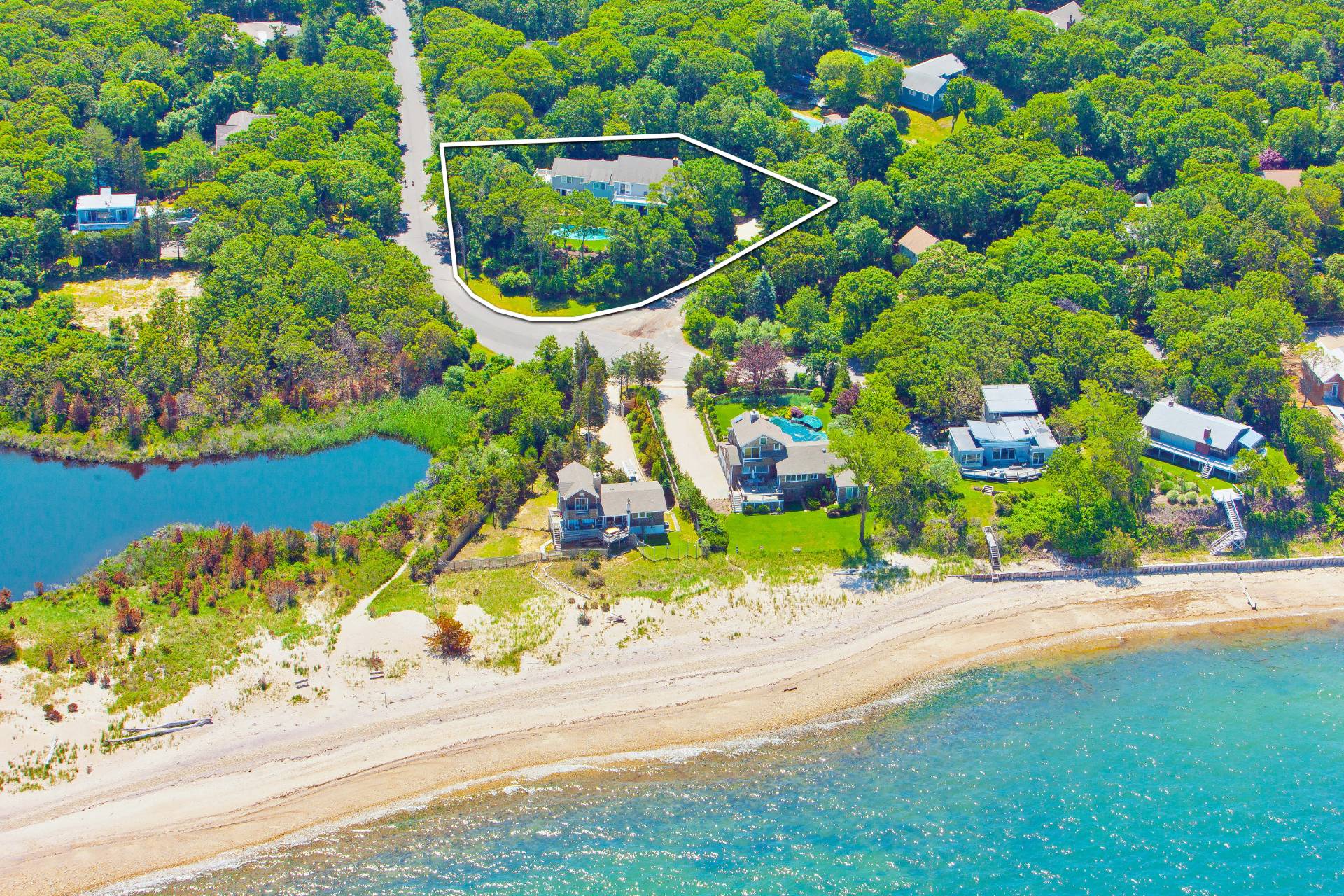 43 Thanet Way East Hampton, NY 11937 - Photo 34 of 34 front view of a house with a street