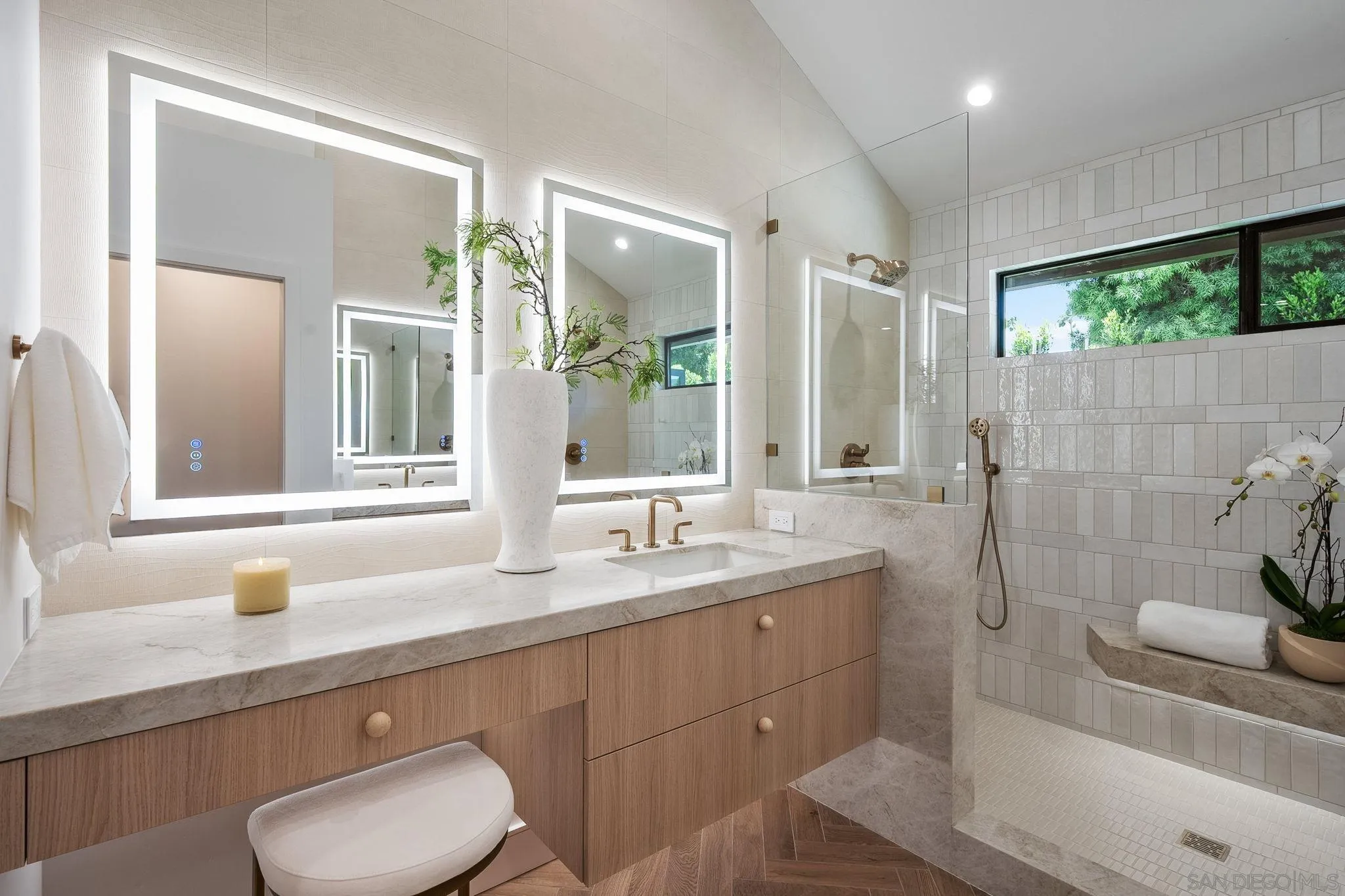 3835 Via Reposo Rancho Santa Fe, CA 92091 - Photo 19 of 34 a bathroom with a sink a toilet and shower