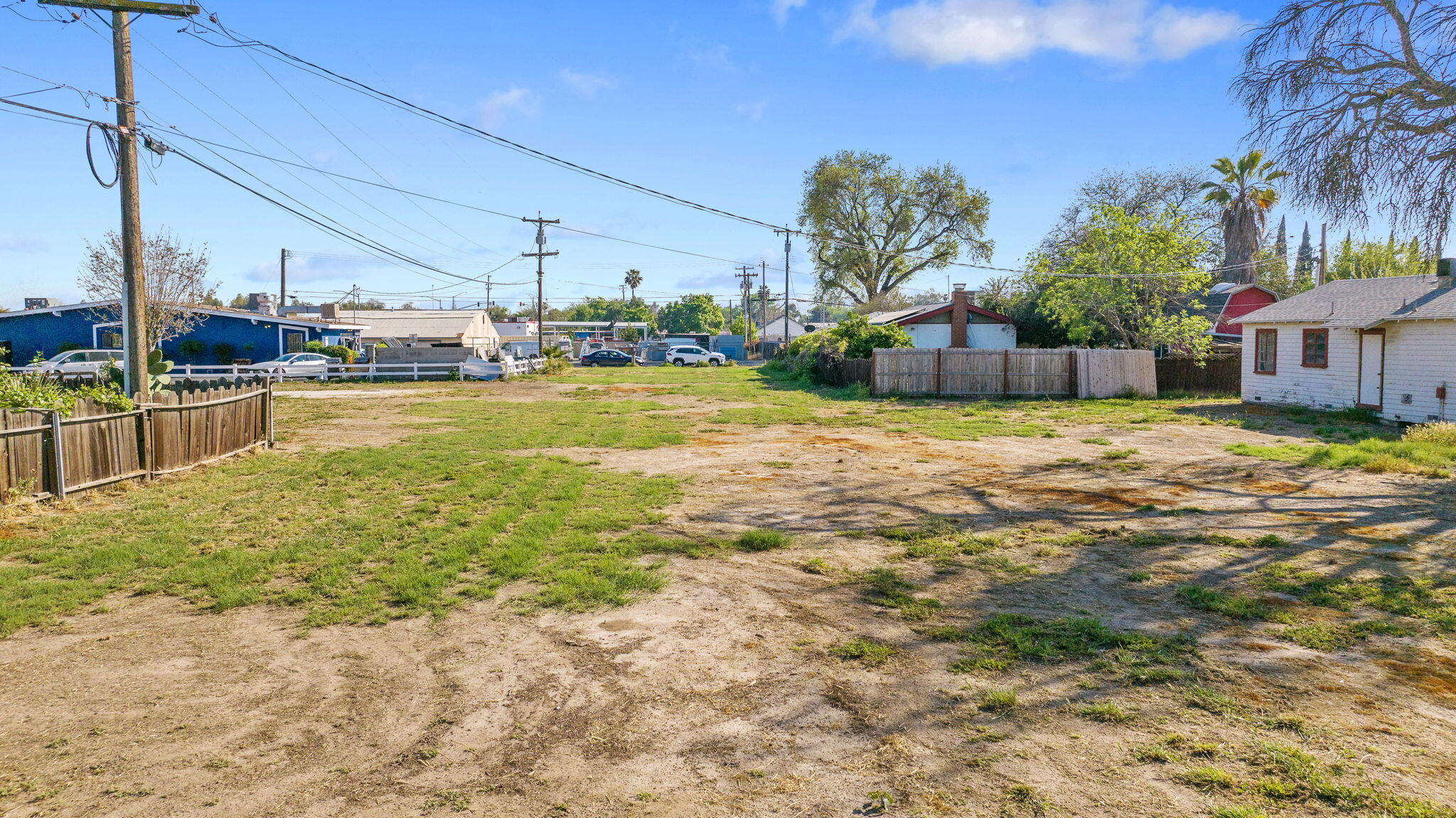 271 South Lemoore Avenue Lemoore, CA 93245 - Photo 6 of 16 7-web-or-mls-DJI_20260318161511_0632_D