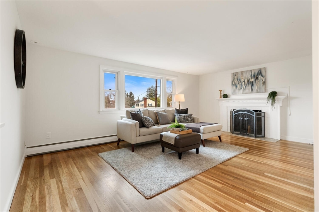 22 Indian Hill Road Wakefield, MA 01880 - Photo 5 of 37