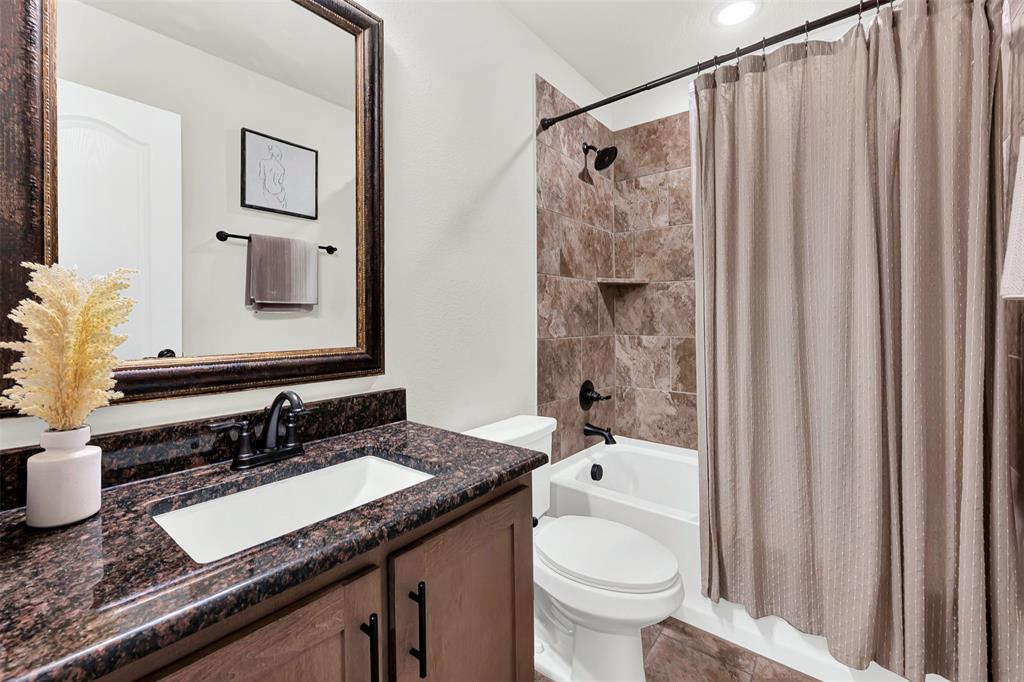 1023 Clydeview Road Forney, TX 75126 - Photo 16 of 28 Full Bath