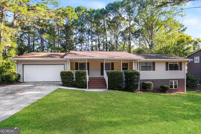 $1,995 | 4461 Shiloh Hills Drive, Snellville, GA 30039