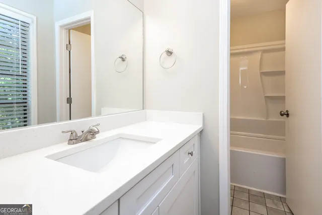 $1,995 | 4461 Shiloh Hills Drive, Snellville, GA 30039