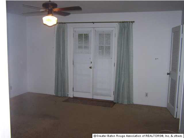 2693 Woodland Ridge Boulevard Baton Rouge, LA 70816 - Photo 7 of 7