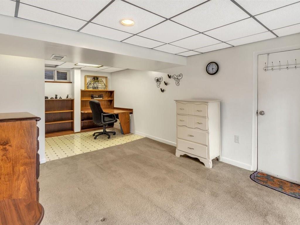106 Ramage Road Pittsburgh, PA 15214 - Photo 19 of 24 Gallery Image 19