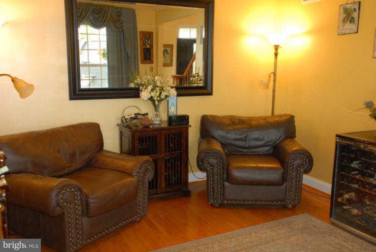 6350 South Clifton Road Frederick, MD 21703 - Photo 19 of 30 Living Room
