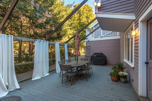 27 Maple Street Lexington, MA 02420 - Photo 19 of 24 Gallery Image 19