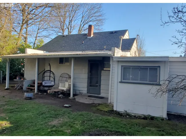 $395,000 | 21 Northeast 5th Street, Gresham, OR 97030