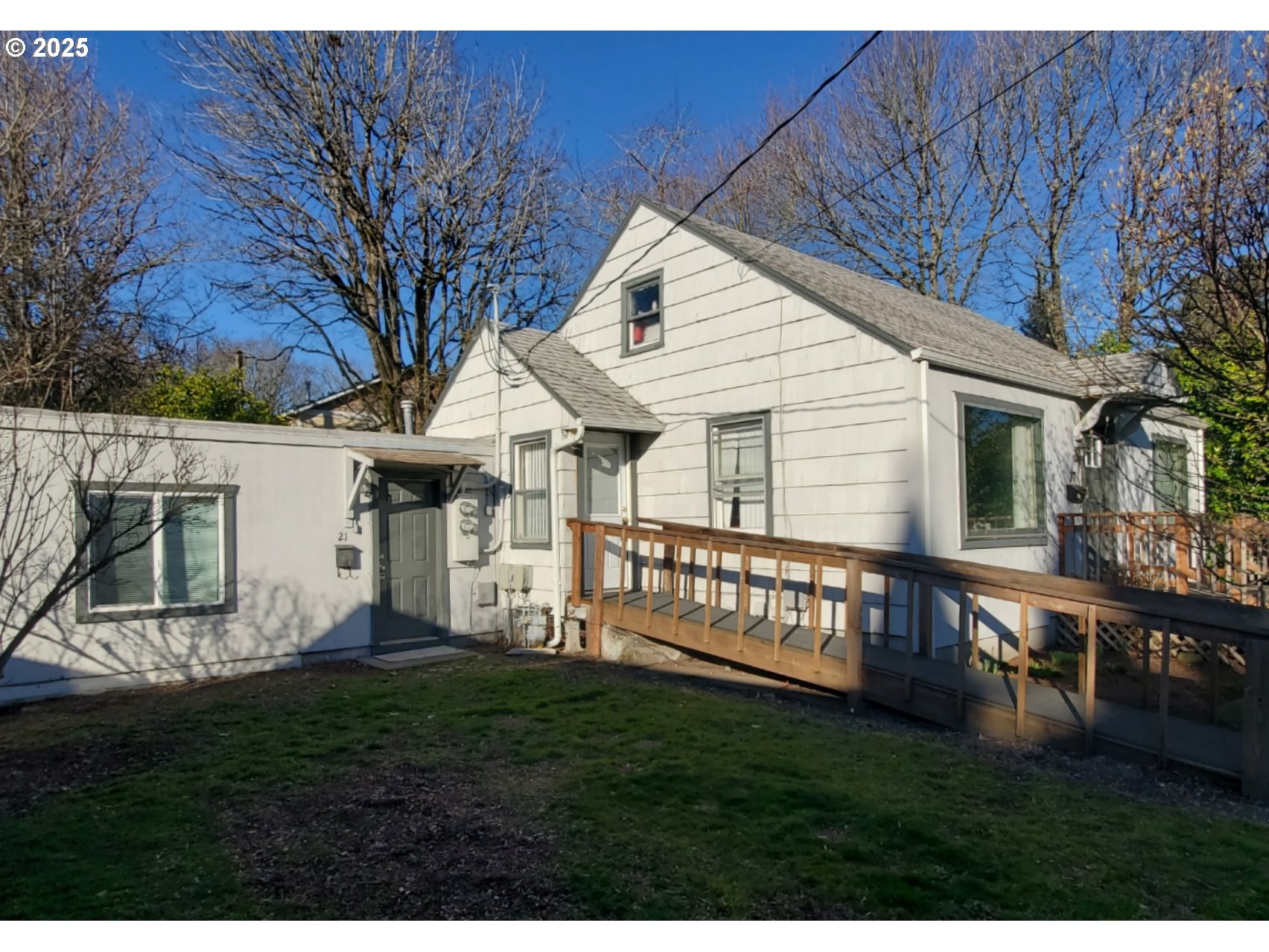 21 Northeast 5th Street Gresham, OR 97030 - Photo 4 of 20