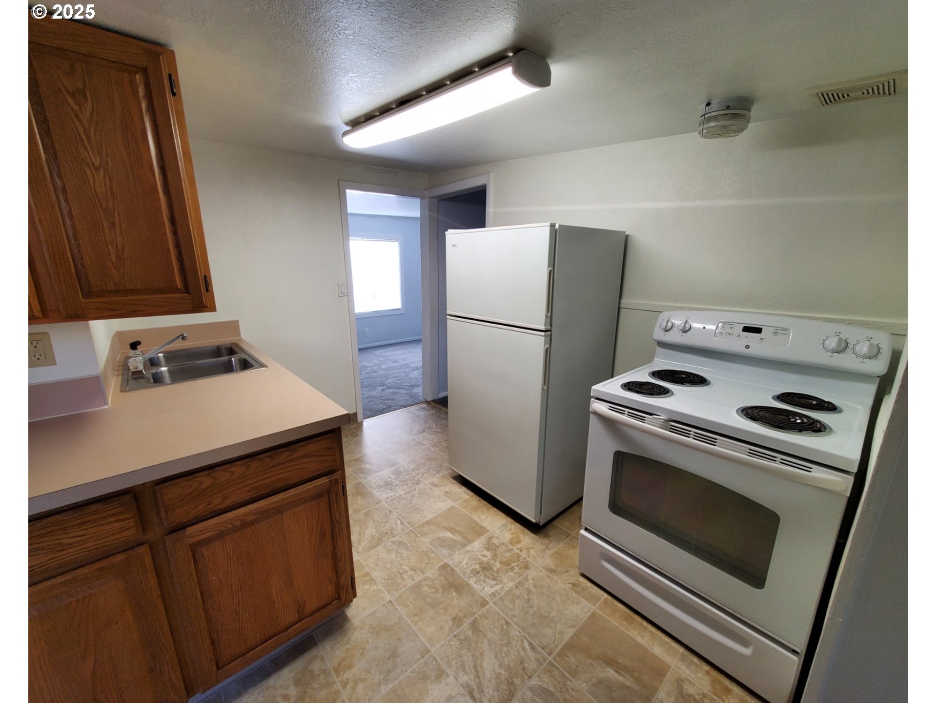 21 Northeast 5th Street Gresham, OR 97030 - Photo 7 of 20