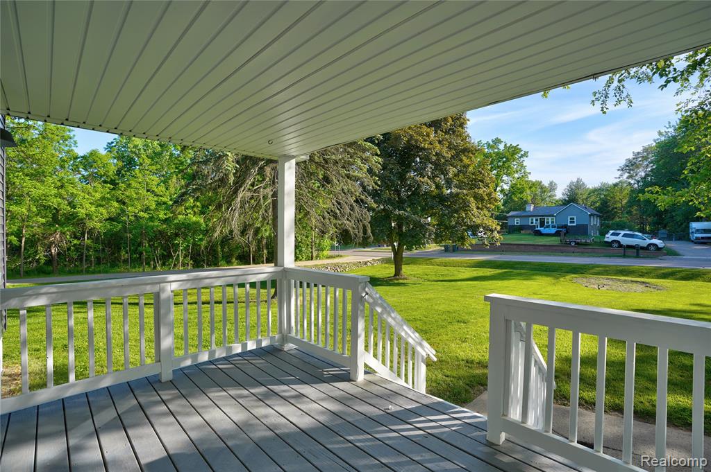 1460 West Silverbell Road Lake Orion, MI 48359 - Photo 10 of 69
