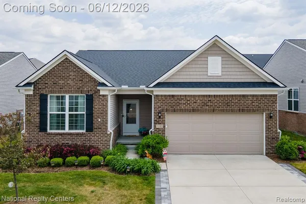 $599,995 | 1233 Lark Street, Lake Orion, MI 48360