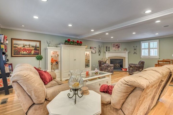 39 Fredrickson Road Billerica, MA 01821 - Photo 6 of 30 Gallery Image 6