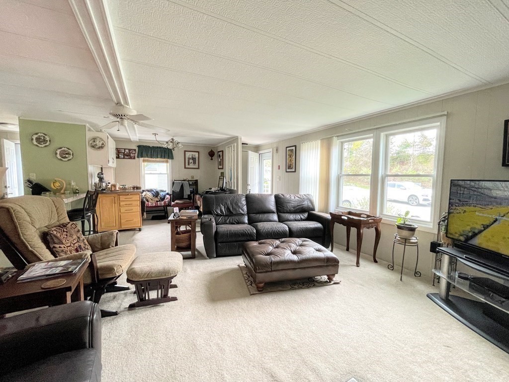 239 Ayer Road, Unit 88 Littleton, MA 01460 - Photo 13 of 21 Gallery Image 13