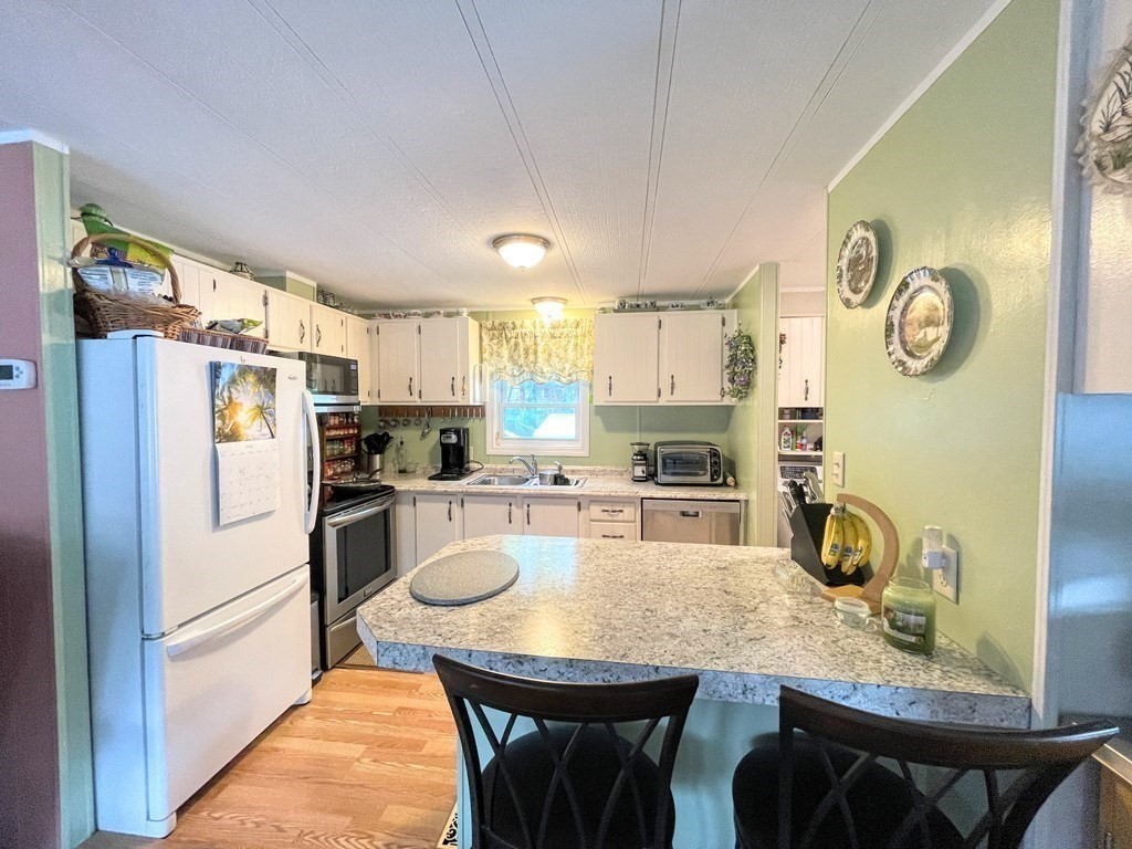 239 Ayer Road, Unit 88 Littleton, MA 01460 - Photo 15 of 21 Gallery Image 15