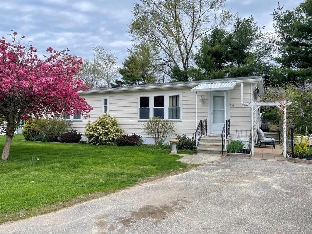 239 Ayer Road, Unit 88 Littleton, MA 01460 - Photo 2 of 21 Gallery Image 2