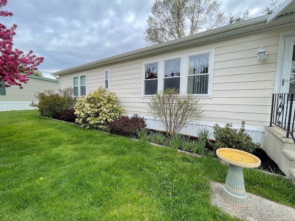 239 Ayer Road, Unit 88 Littleton, MA 01460 - Photo 6 of 21 Gallery Image 6