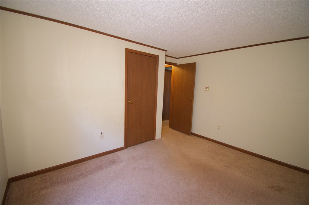 270 Sunderland Road, Unit 24 Worcester, MA 01604 - Photo 12 of 27