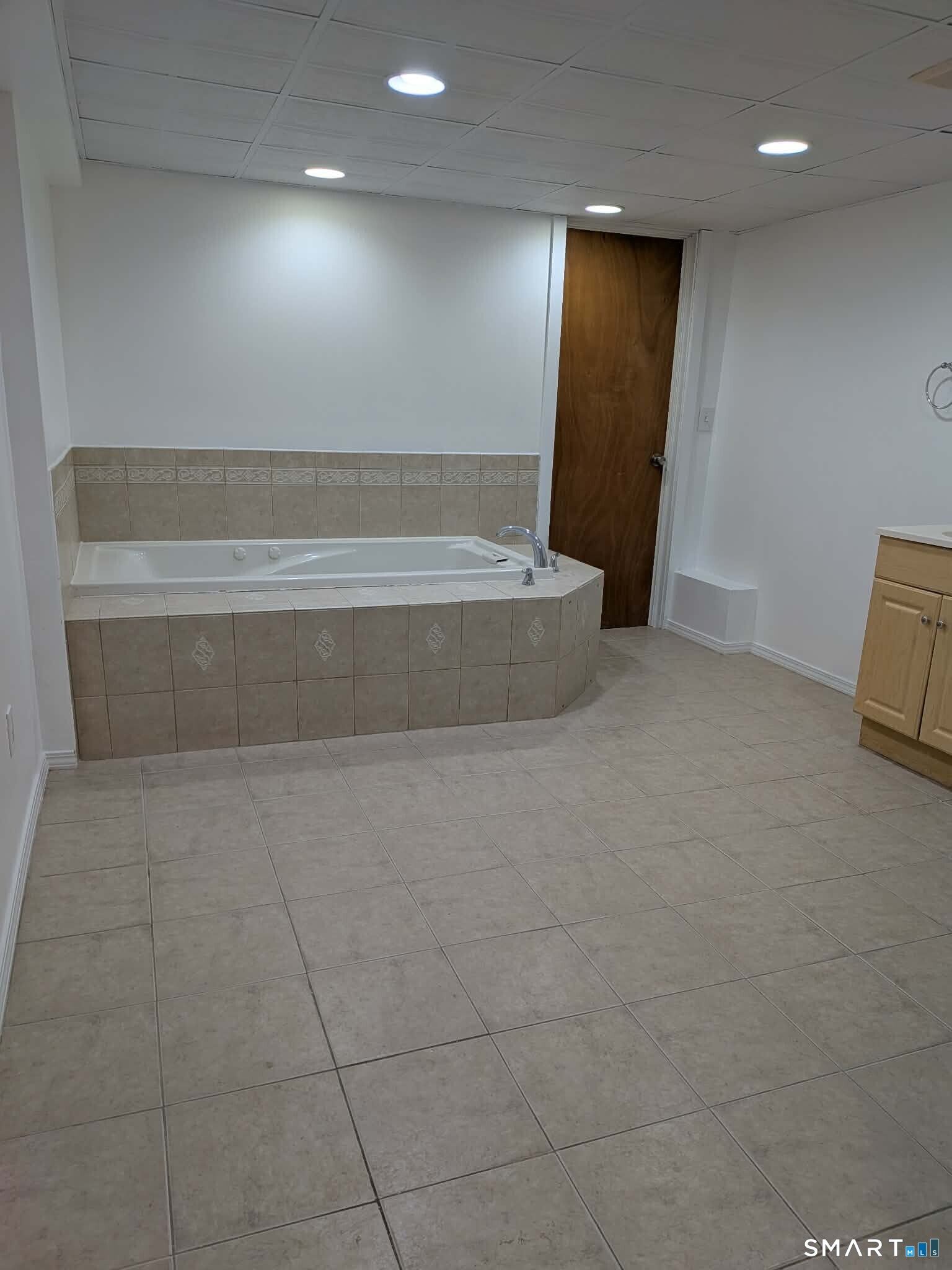 20 Liberty Street Vernon, CT 06066 - Photo 12 of 18