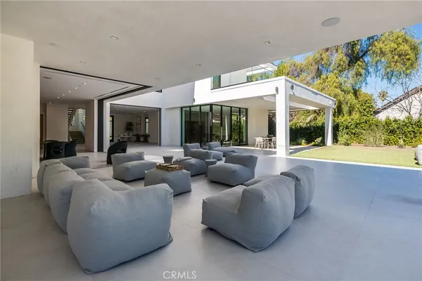 $29,500 | 4930 Palomar Drive, Tarzana, CA 91356