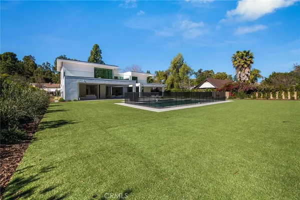 $29,500 | 4930 Palomar Drive, Tarzana, CA 91356