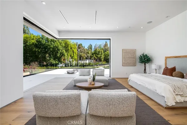 $29,500 | 4930 Palomar Drive, Tarzana, CA 91356