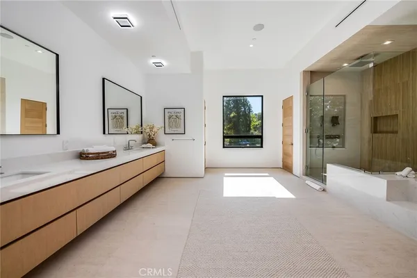 $29,500 | 4930 Palomar Drive, Tarzana, CA 91356