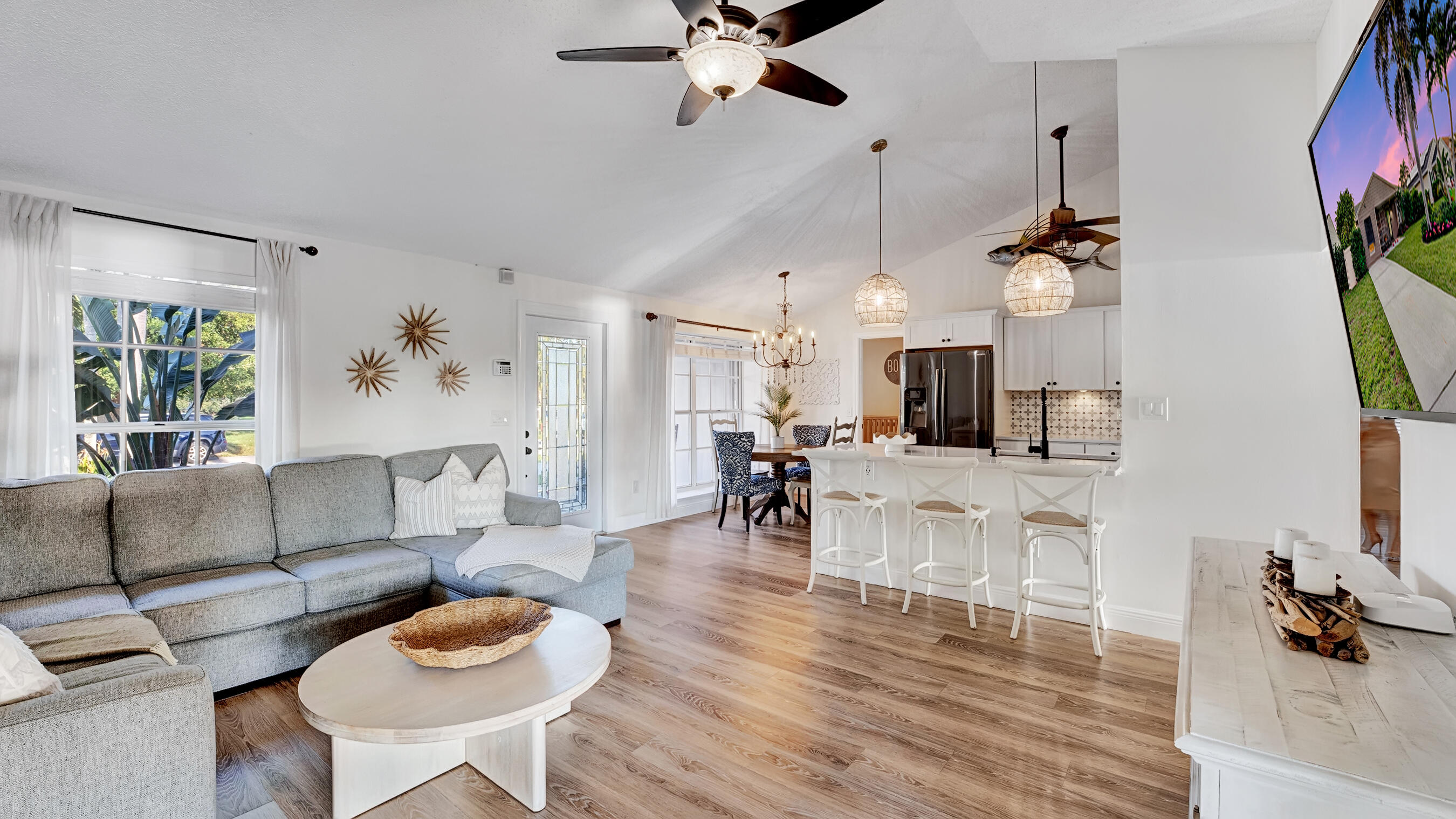 9023 Carma Drive Boynton Beach, FL 33472 - Photo 6 of 42 DSC00908