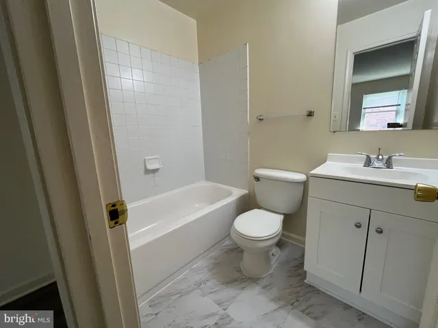 $2,100 | 9639 Hagel Circle, Lorton, VA 22079