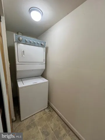 $2,100 | 9639 Hagel Circle, Lorton, VA 22079