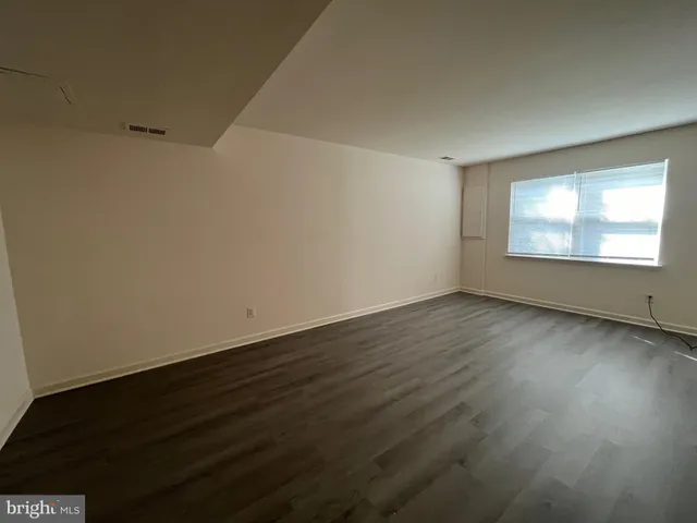 $2,100 | 9639 Hagel Circle, Lorton, VA 22079