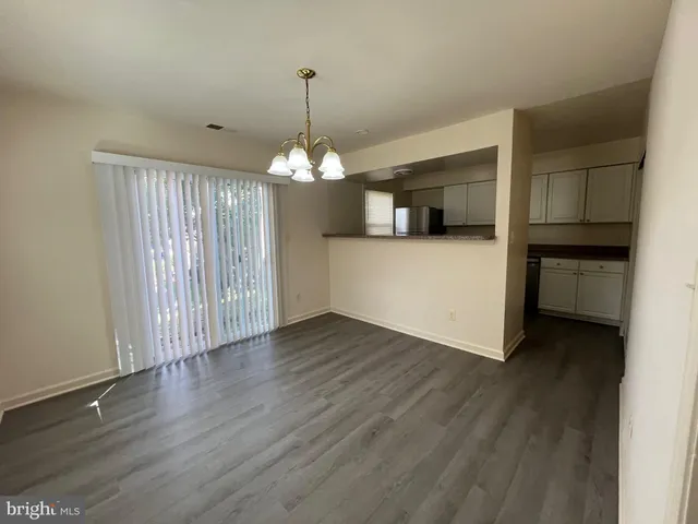 $2,100 | 9639 Hagel Circle, Lorton, VA 22079