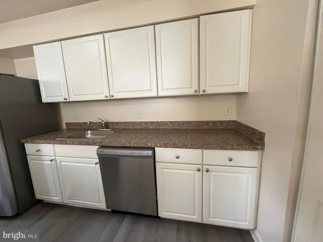 $2,100 | 9639 Hagel Circle, Lorton, VA 22079