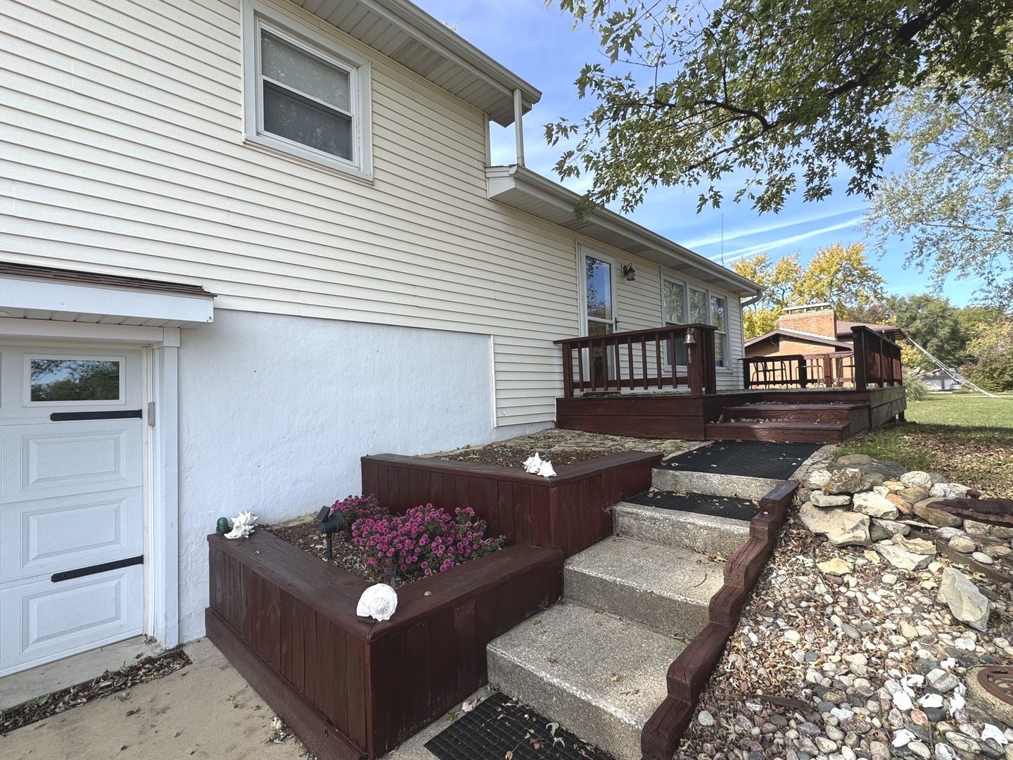 3288 South Hieland Road St. Anne, IL 60964 - Photo 2 of 45 a front view of house with outdoor space