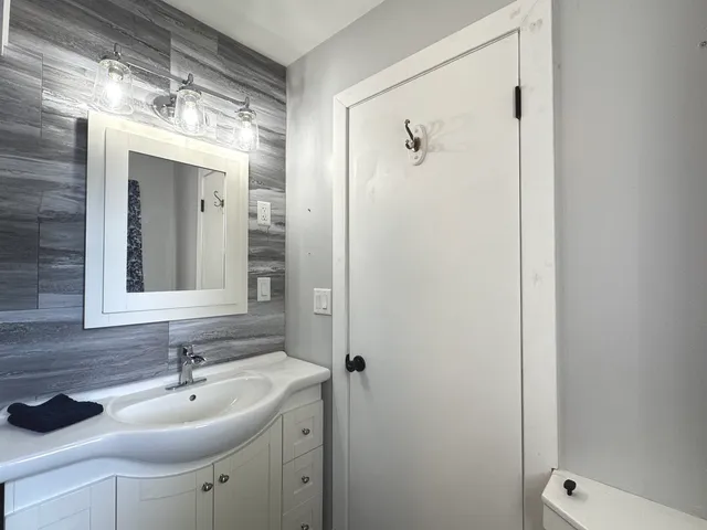 a bathroom with a bathtub