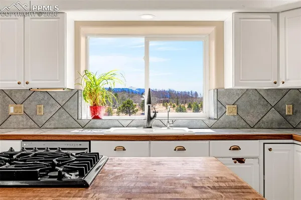 $850,000 | 78 Moss Rock Court, Divide, CO 80814