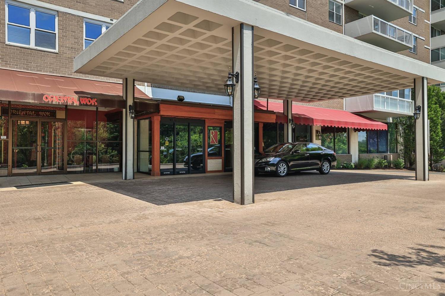 2444 Madison Road, Unit 307 Cincinnati, OH 45208 - Photo 2 of 41 Gallery Image 2