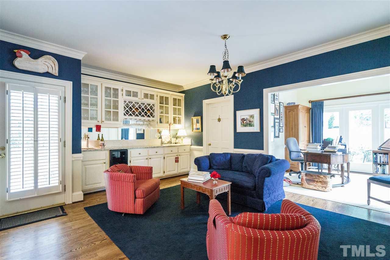 2911 Hostetler Street Raleigh, NC 27609 - Photo 11 of 25