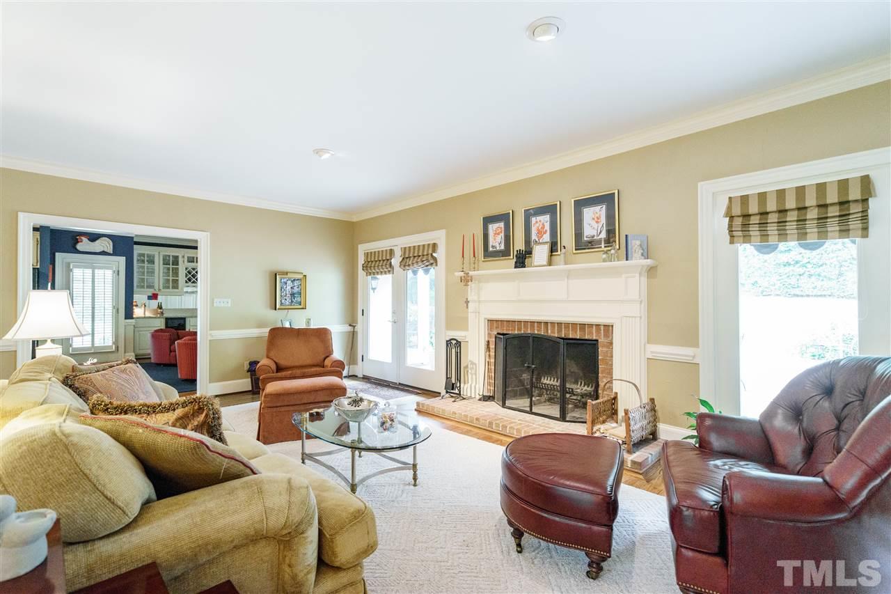 2911 Hostetler Street Raleigh, NC 27609 - Photo 4 of 25