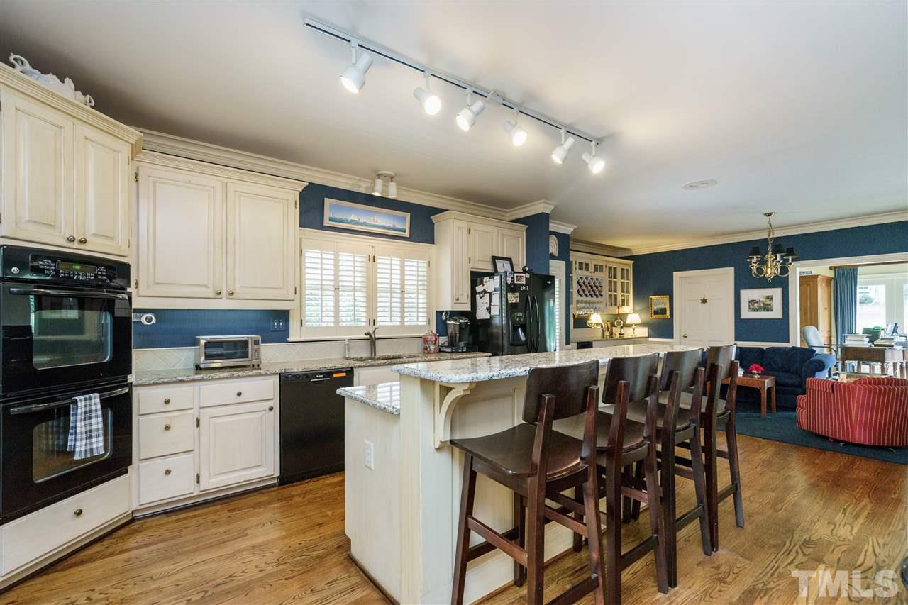 2911 Hostetler Street Raleigh, NC 27609 - Photo 10 of 25