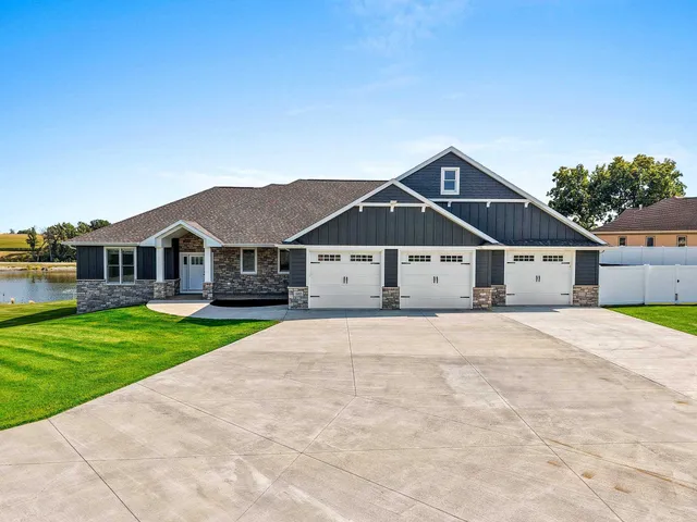 $1,489,900 | 167 Fox Shores Drive, Wrightstown, WI 54180