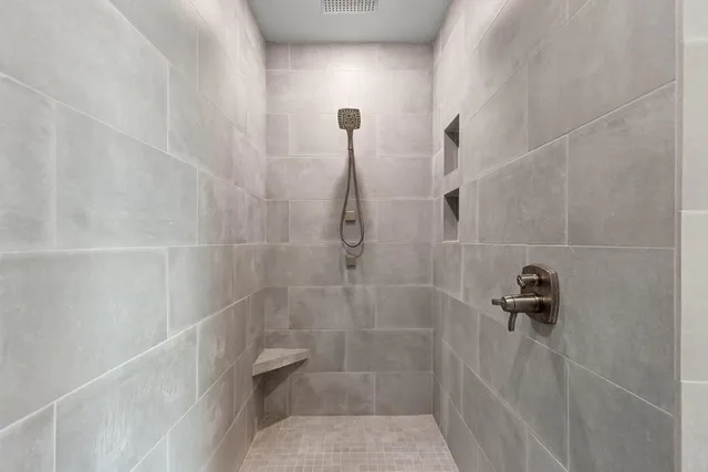 $1,489,900 | 167 Fox Shores Drive, Wrightstown, WI 54180